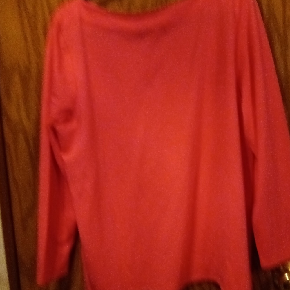 Top.       A2 - Picture 4 of 4
